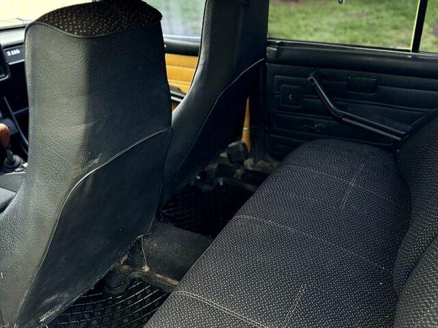 Красный ВАЗ 2107, объемом двигателя 15 л и пробегом 0 тыс. км за 650 $, фото 9 на Automoto.ua