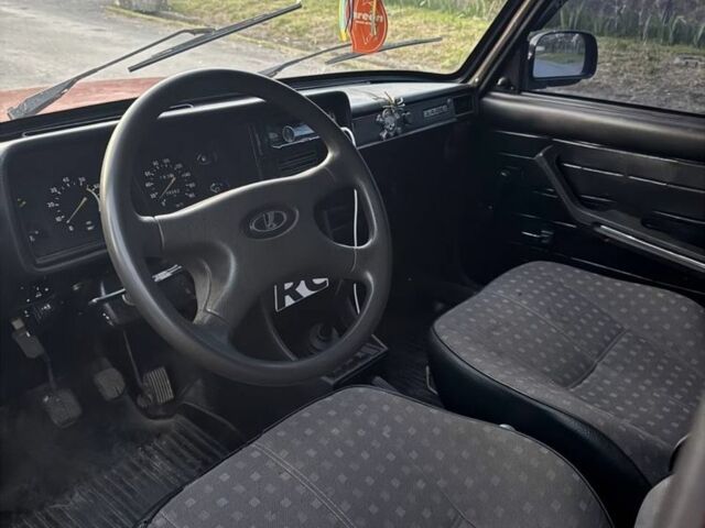 Красный ВАЗ 2107, объемом двигателя 1.5 л и пробегом 60 тыс. км за 800 $, фото 4 на Automoto.ua