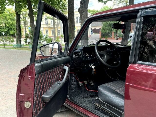 Красный ВАЗ 2107, объемом двигателя 1.6 л и пробегом 107 тыс. км за 2500 $, фото 10 на Automoto.ua