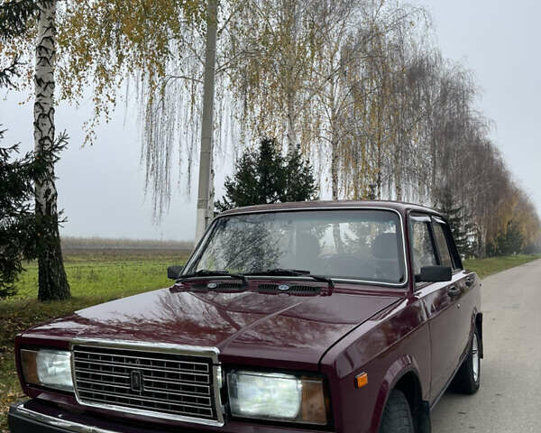 Червоний ВАЗ 2107, об'ємом двигуна 1.5 л та пробігом 31 тис. км за 2000 $, фото 2 на Automoto.ua