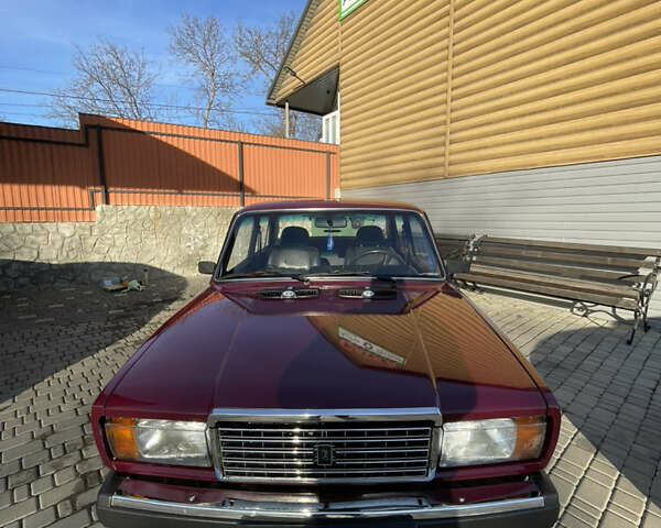 ВАЗ 2107 2004 у Хотине на Automoto.ua Червоний ВАЗ 2107, об'ємом двигуна 1.5 л та пробігом 30 тис. км за 1300 $, фото 21 на Automoto.ua