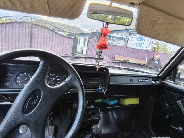 ВАЗ 2107 2004 у Благовіщенське (Ульяновка) на Automoto.ua Червоний ВАЗ 2107, об'ємом двигуна 1.6 л та пробігом 10 тис. км за 1000 $, фото 3 на Automoto.ua