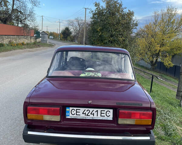 ВАЗ 2107 2004 у Хотине на Automoto.ua Червоний ВАЗ 2107, об'ємом двигуна 1.5 л та пробігом 30 тис. км за 1300 $, фото 4 на Automoto.ua