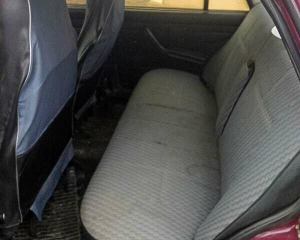 Красный ВАЗ 2107, объемом двигателя 1.45 л и пробегом 63 тыс. км за 1200 $, фото 5 на Automoto.ua