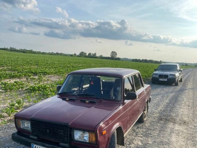 Красный ВАЗ 2107, объемом двигателя 1.5 л и пробегом 97 тыс. км за 850 $, фото 1 на Automoto.ua