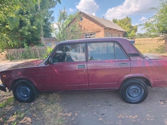 Красный ВАЗ 2107, объемом двигателя 0 л и пробегом 85 тыс. км за 661 $, фото 3 на Automoto.ua