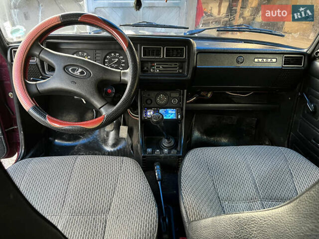 Красный ВАЗ 2107, объемом двигателя 1.5 л и пробегом 90 тыс. км за 1100 $, фото 17 на Automoto.ua