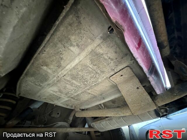 Красный ВАЗ 2107, объемом двигателя 15 л и пробегом 0 тыс. км за 650 $, фото 12 на Automoto.ua