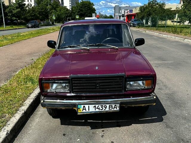 Красный ВАЗ 2107, объемом двигателя 1.5 л и пробегом 100 тыс. км за 600 $, фото 1 на Automoto.ua