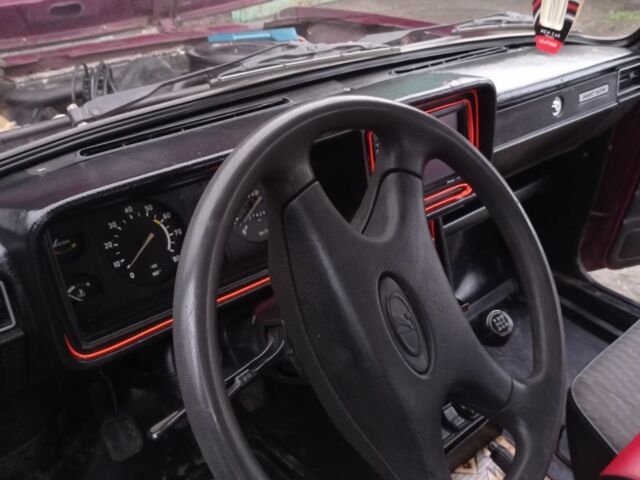 Красный ВАЗ 2107, объемом двигателя 0 л и пробегом 100 тыс. км за 828 $, фото 9 на Automoto.ua