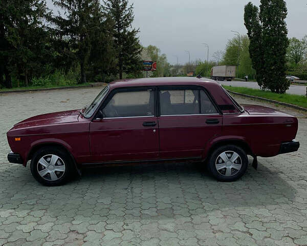 Красный ВАЗ 2107, объемом двигателя 1.45 л и пробегом 138 тыс. км за 1350 $, фото 2 на Automoto.ua
