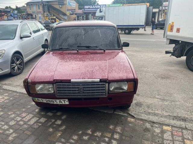 Красный ВАЗ 2107, объемом двигателя 1.5 л и пробегом 100 тыс. км за 470 $, фото 1 на Automoto.ua