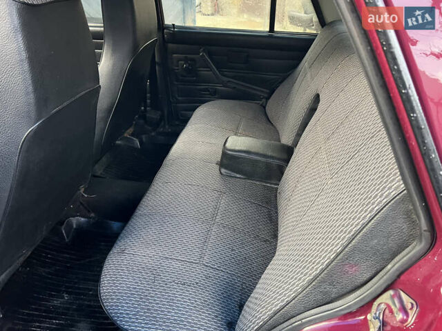 Красный ВАЗ 2107, объемом двигателя 1.5 л и пробегом 90 тыс. км за 1100 $, фото 19 на Automoto.ua