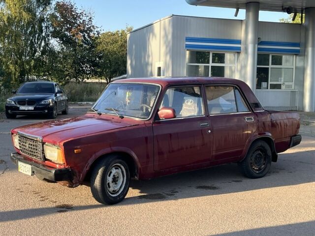 Красный ВАЗ 2107, объемом двигателя 1.5 л и пробегом 40 тыс. км за 437 $, фото 4 на Automoto.ua