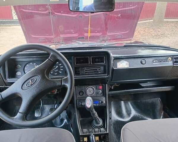 Красный ВАЗ 2107, объемом двигателя 1.45 л и пробегом 50 тыс. км за 1200 $, фото 7 на Automoto.ua