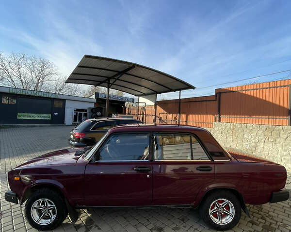 ВАЗ 2107 2004 у Хотине на Automoto.ua Червоний ВАЗ 2107, об'ємом двигуна 1.5 л та пробігом 30 тис. км за 1300 $, фото 18 на Automoto.ua