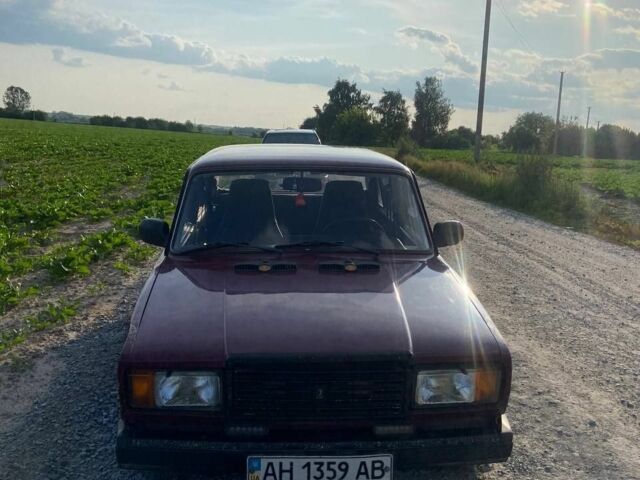 Красный ВАЗ 2107, объемом двигателя 1.5 л и пробегом 97 тыс. км за 850 $, фото 5 на Automoto.ua