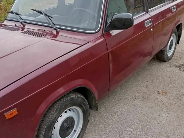 ВАЗ 2107 2004 в Павлограде на Automoto.ua Красный ВАЗ 2107, объемом двигателя 1.5 л и пробегом 67 тыс. км за 1069 $, фото 2 на Automoto.ua