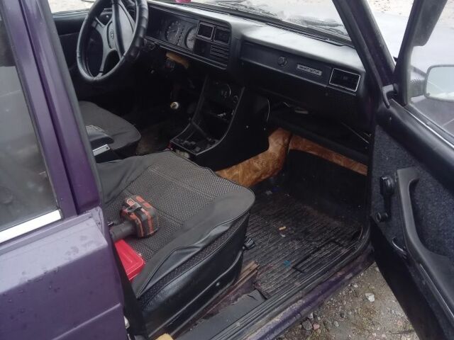 Красный ВАЗ 2107, объемом двигателя 1.6 л и пробегом 145 тыс. км за 600 $, фото 5 на Automoto.ua