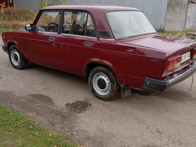 ВАЗ 2107 2004 в Павлограде на Automoto.ua Красный ВАЗ 2107, объемом двигателя 1.5 л и пробегом 67 тыс. км за 1069 $, фото 3 на Automoto.ua