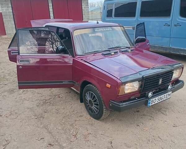 Красный ВАЗ 2107, объемом двигателя 1.45 л и пробегом 50 тыс. км за 1200 $, фото 2 на Automoto.ua