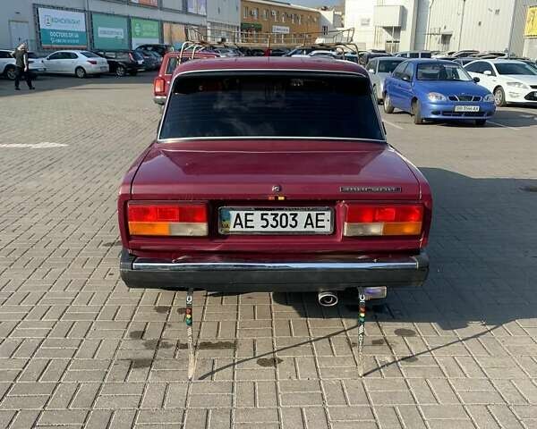 Красный ВАЗ 2107, объемом двигателя 1.5 л и пробегом 90 тыс. км за 2000 $, фото 3 на Automoto.ua