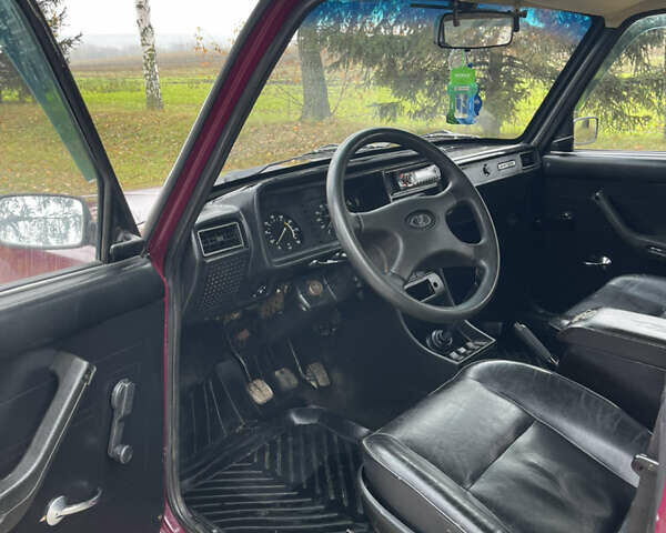 Червоний ВАЗ 2107, об'ємом двигуна 1.5 л та пробігом 31 тис. км за 2000 $, фото 7 на Automoto.ua