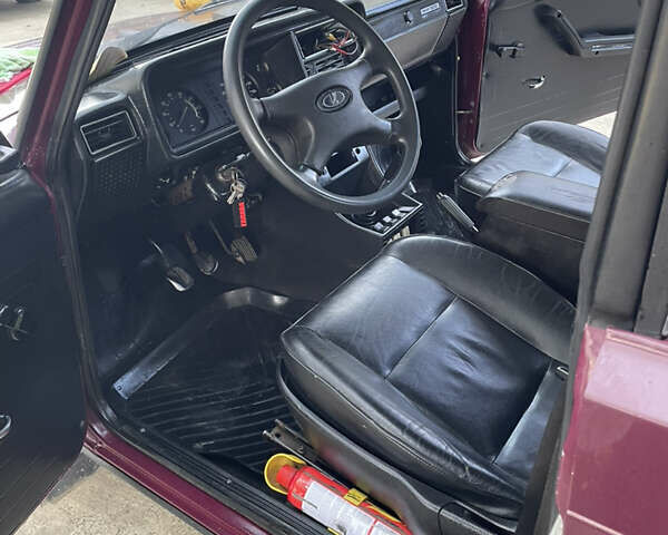 ВАЗ 2107 2004 у Хотине на Automoto.ua Червоний ВАЗ 2107, об'ємом двигуна 1.5 л та пробігом 30 тис. км за 1300 $, фото 29 на Automoto.ua