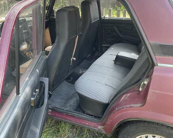 ВАЗ 2107 2004 в Вышгороде на Automoto.ua Красный ВАЗ 2107, объемом двигателя 1.5 л и пробегом 119 тыс. км за 1500 $, фото 4 на Automoto.ua