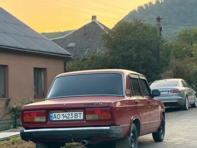 Красный ВАЗ 2107, объемом двигателя 1.5 л и пробегом 60 тыс. км за 800 $, фото 2 на Automoto.ua