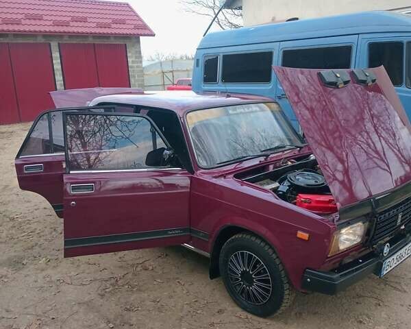 Красный ВАЗ 2107, объемом двигателя 1.45 л и пробегом 50 тыс. км за 1200 $, фото 11 на Automoto.ua