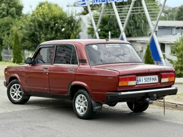Красный ВАЗ 2107, объемом двигателя 1.5 л и пробегом 200 тыс. км за 1000 $, фото 5 на Automoto.ua