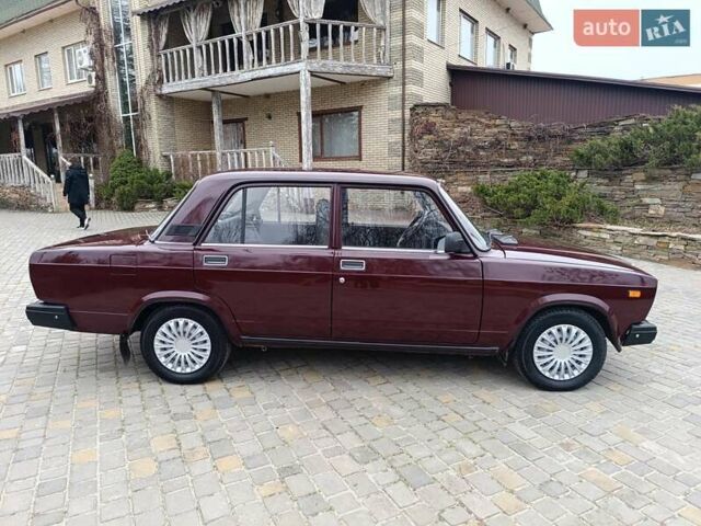 Красный ВАЗ 2107, объемом двигателя 1.5 л и пробегом 77 тыс. км за 2350 $, фото 18 на Automoto.ua