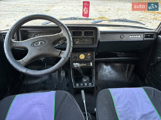 ВАЗ 2107 2005 в Каменце-Подольском на Automoto.ua Красный ВАЗ 2107, объемом двигателя 1.5 л и пробегом 140 тыс. км за 1600 $, фото 5 на Automoto.ua