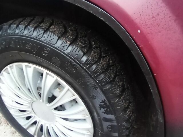 Красный ВАЗ 2107, объемом двигателя 1.5 л и пробегом 180 тыс. км за 850 $, фото 5 на Automoto.ua