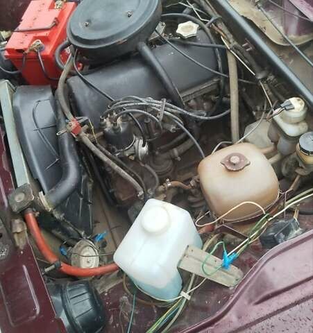 Красный ВАЗ 2107, объемом двигателя 1.5 л и пробегом 100 тыс. км за 550 $, фото 4 на Automoto.ua