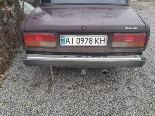 Червоний ВАЗ 2107, об'ємом двигуна 0 л та пробігом 240 тис. км за 1063 $, фото 2 на Automoto.ua