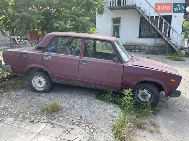 Красный ВАЗ 2107, объемом двигателя 1.5 л и пробегом 264 тыс. км за 300 $, фото 4 на Automoto.ua