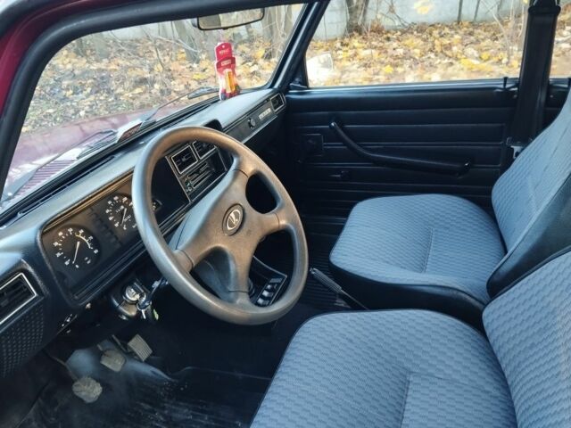 Червоний ВАЗ 2107, об'ємом двигуна 0 л та пробігом 27 тис. км за 2000 $, фото 6 на Automoto.ua