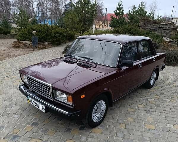 Красный ВАЗ 2107, объемом двигателя 1.5 л и пробегом 77 тыс. км за 2350 $, фото 12 на Automoto.ua