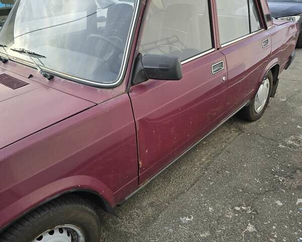 Красный ВАЗ 2107, объемом двигателя 1.5 л и пробегом 734 тыс. км за 1100 $, фото 6 на Automoto.ua