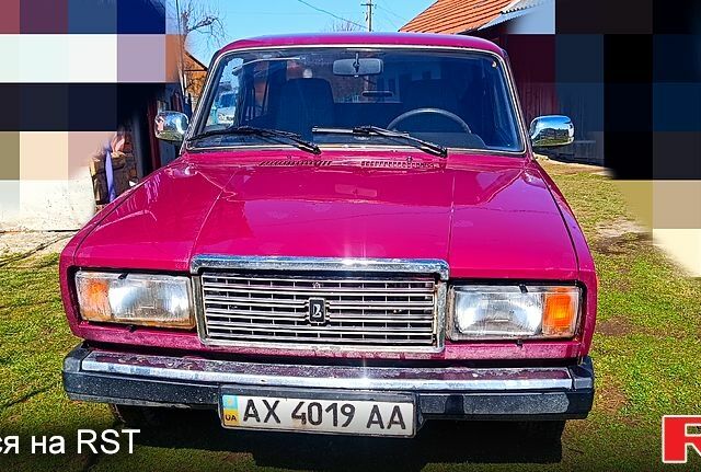 Красный ВАЗ 2107, объемом двигателя 15 л и пробегом 250 тыс. км за 650 $, фото 5 на Automoto.ua