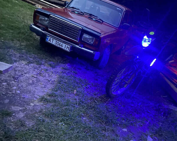 Червоний ВАЗ 2107, об'ємом двигуна 1.45 л та пробігом 86 тис. км за 2100 $, фото 1 на Automoto.ua