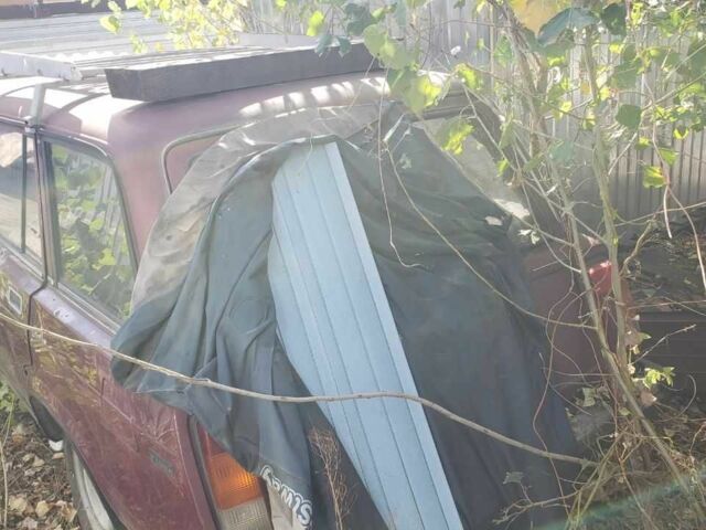 Красный ВАЗ 2107, объемом двигателя 0 л и пробегом 83 тыс. км за 500 $, фото 4 на Automoto.ua