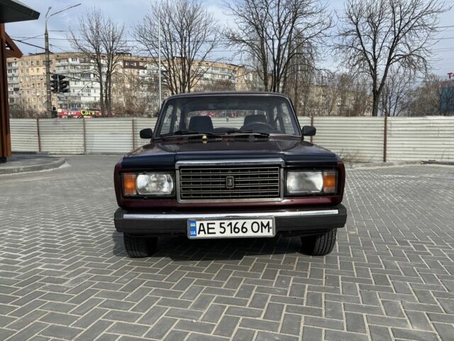 Красный ВАЗ 2107, объемом двигателя 1.5 л и пробегом 165 тыс. км за 1650 $, фото 1 на Automoto.ua