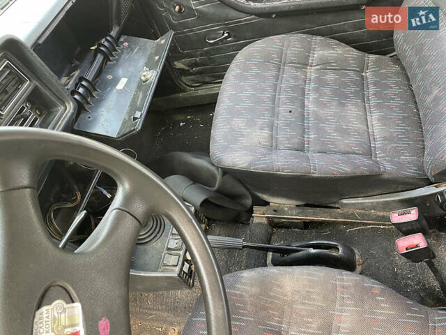 Красный ВАЗ 2107, объемом двигателя 1.5 л и пробегом 264 тыс. км за 300 $, фото 9 на Automoto.ua