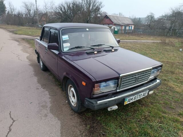 Червоний ВАЗ 2107, об'ємом двигуна 1.5 л та пробігом 150 тис. км за 950 $, фото 4 на Automoto.ua