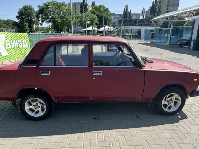 Червоний ВАЗ 2107, об'ємом двигуна 0 л та пробігом 200 тис. км за 900 $, фото 2 на Automoto.ua