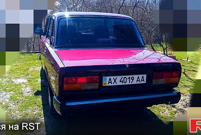Красный ВАЗ 2107, объемом двигателя 15 л и пробегом 250 тыс. км за 650 $, фото 10 на Automoto.ua