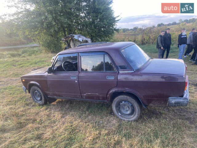 Червоний ВАЗ 2107, об'ємом двигуна 1.45 л та пробігом 150 тис. км за 649 $, фото 3 на Automoto.ua